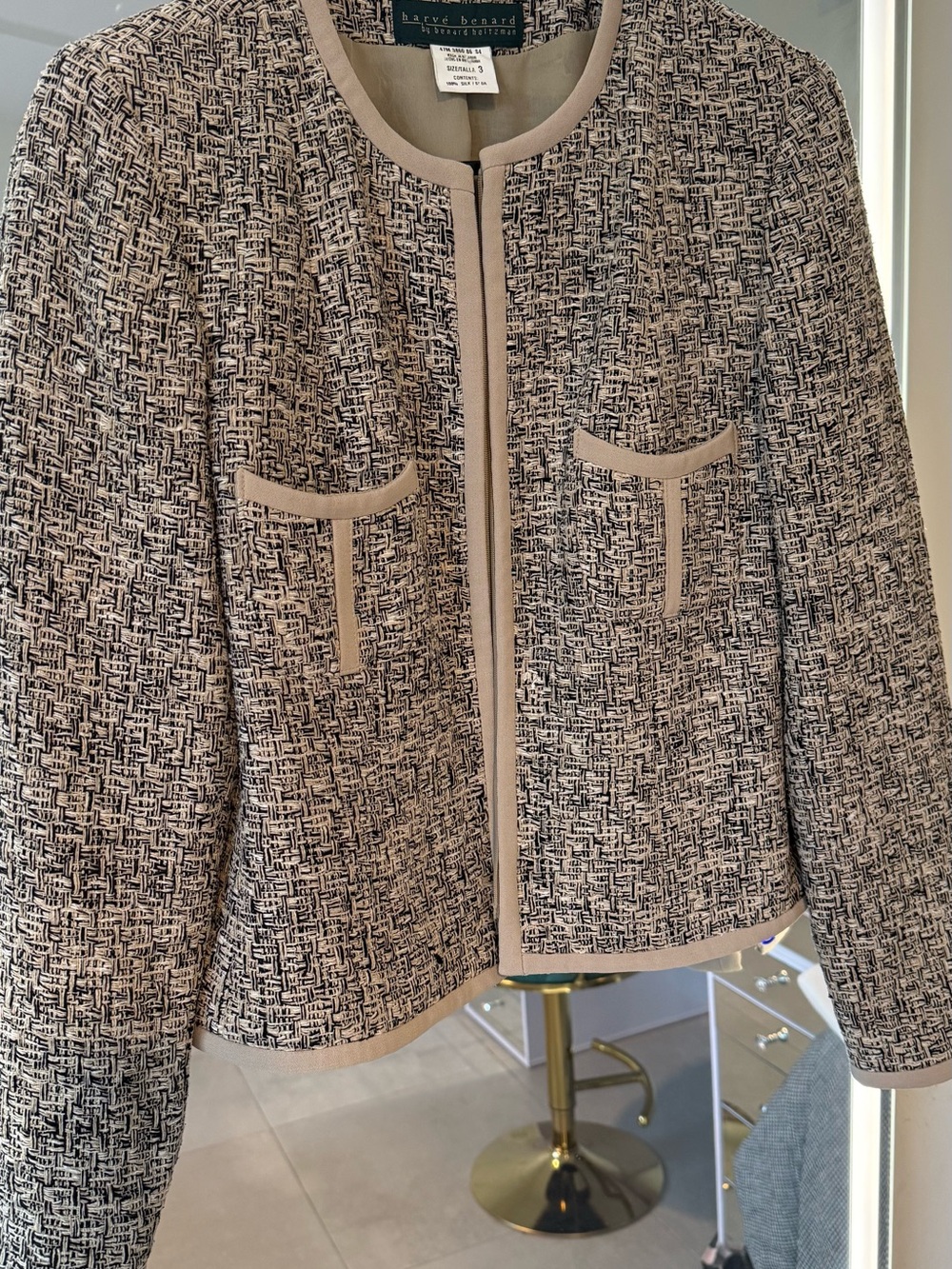 Harvé Benard 100% Silk sz S/3 100% Silk Bouclé /Basketweave Jacket/Tweed Jacket